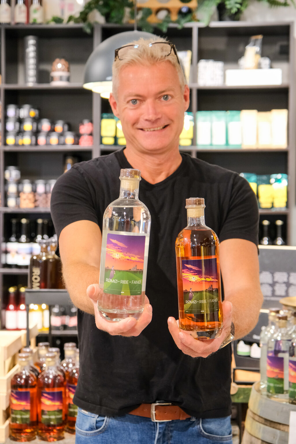 Søren Olesen holder gin